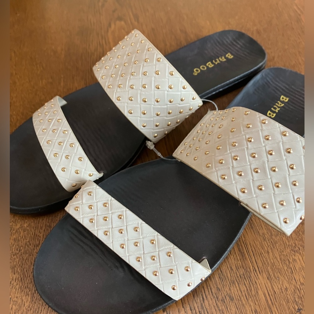Bamboo tiny gold studded espadrilles/size7. Double banded flats, open toe slipon